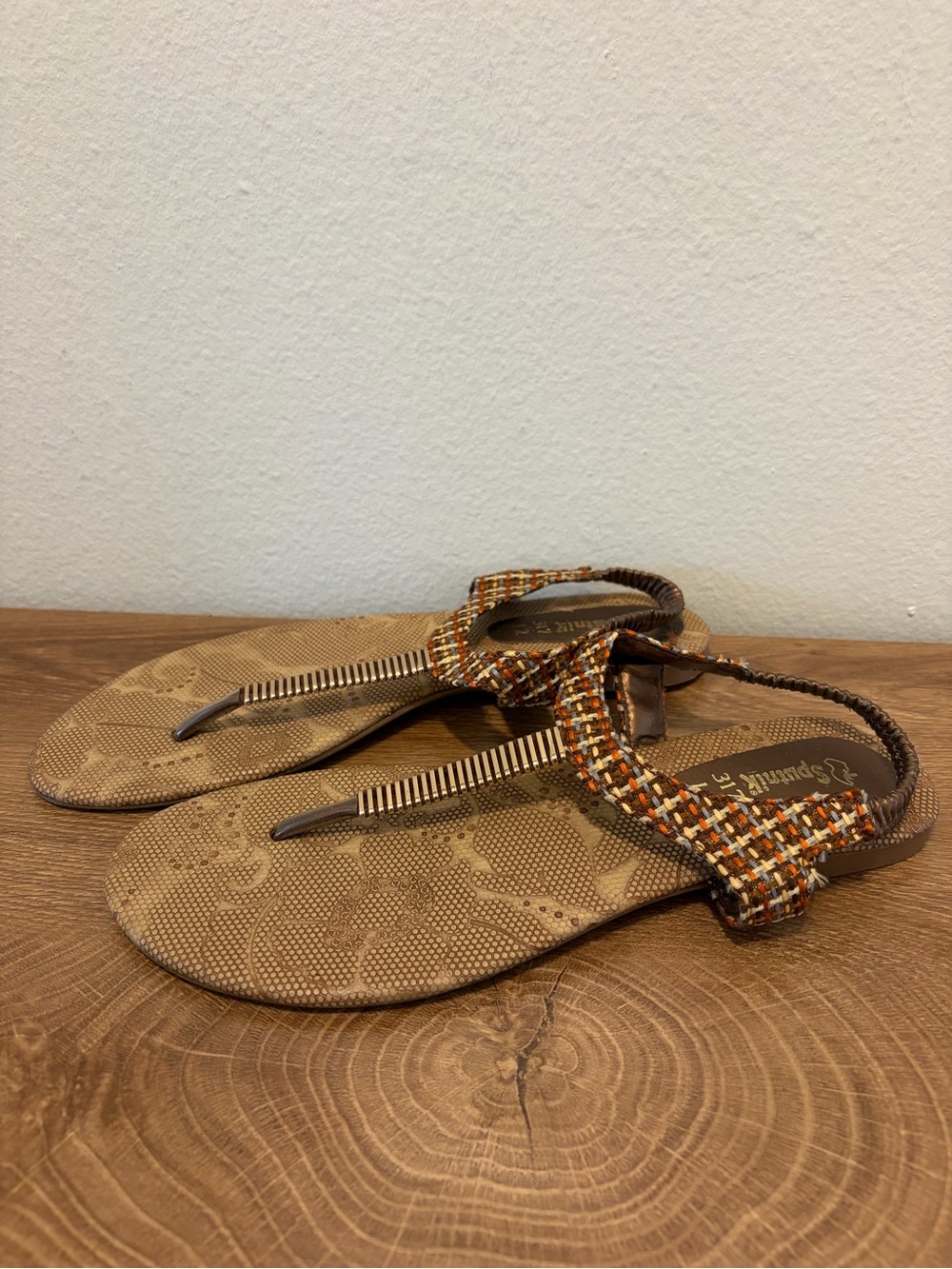 Sputnik Woven T-Strap Sandals in Brown and Orange